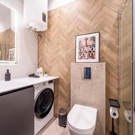 Stylish Family 1 Bedroom With Working Desk By Park And Restaurants * Riga