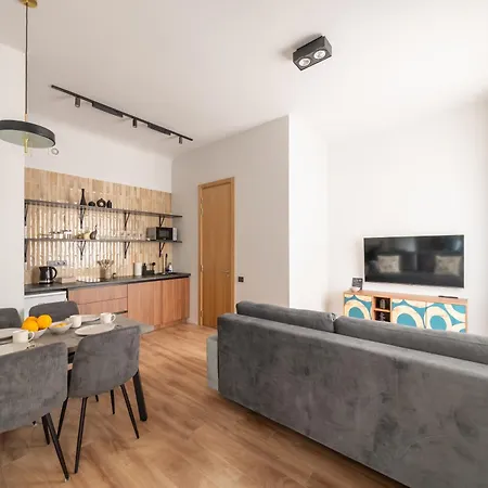 Stylish Family 1 Bedroom With Working Desk By Park And Restaurants * Riga