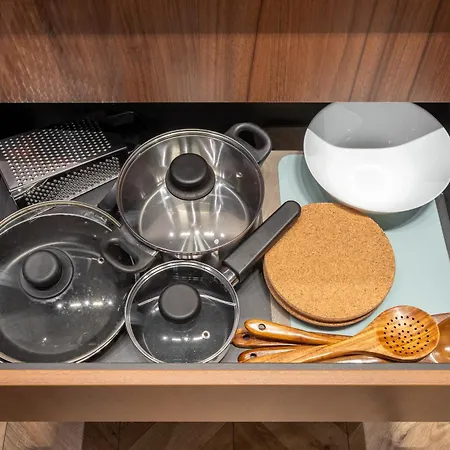 Stylish Family 1 Bedroom With Working Desk By Park And Restaurants Lägenhet