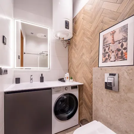 Stylish Family 1 Bedroom With Working Desk By Park And Restaurants Apartamento Riga