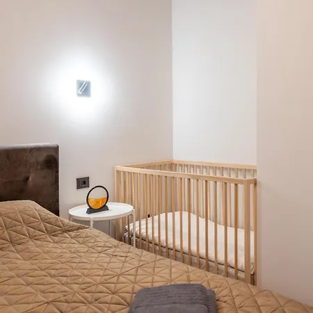 Stylish Family 1 Bedroom With Working Desk By Park And Restaurants Lägenhet *