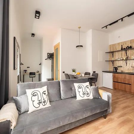 Stylish Family 1 Bedroom With Working Desk By Park And Restaurants Apartamento *