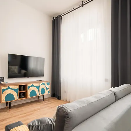 Stylish Family 1 Bedroom With Working Desk By Park And Restaurants * Riga