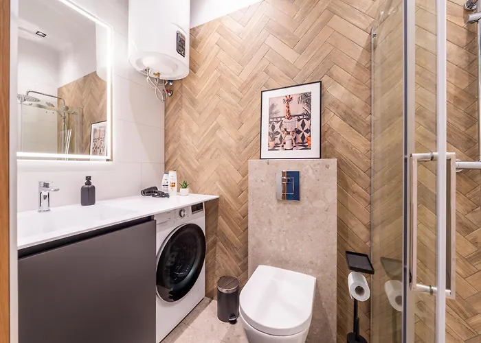 Stylish Family 1 Bedroom With Working Desk By Park And Restaurants * Рига