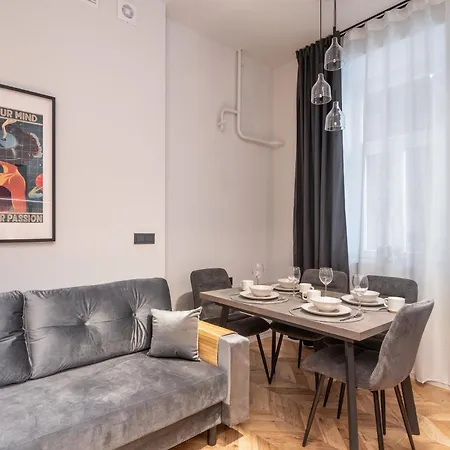 Appartement Stylish Family 1 Bedroom With Working Desk By Park And Restaurants