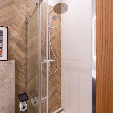 Stylish Family 1 Bedroom With Working Desk By Park And Restaurants Appartement Riga