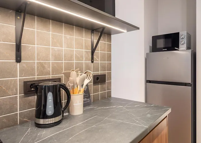 Stylish Family 1 Bedroom With Working Desk By Park And Restaurants Dzīvoklis *