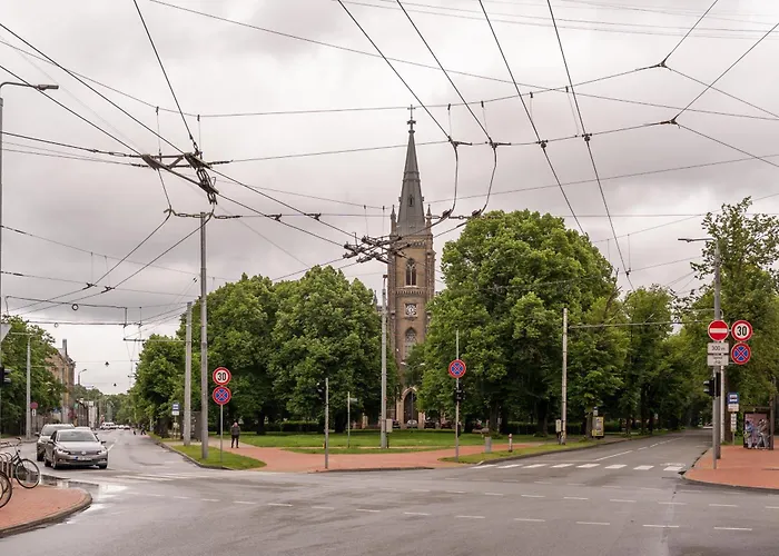 Stylish Family 1 Bedroom With Working Desk By Park And Restaurants Dzīvoklis *