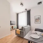 Apartament Stylish Family 1 Bedroom With Working Desk By Park And Restaurants *